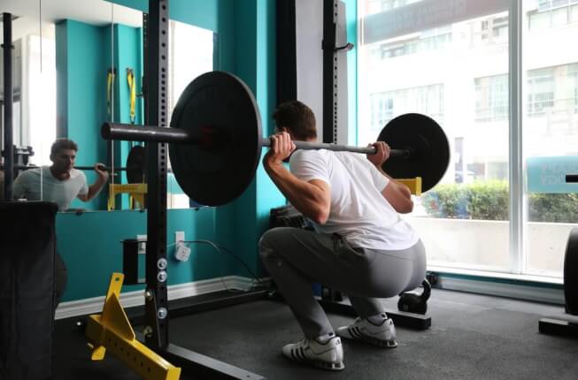 Jeff Nippard Shares His 5-Point Checklist for a 'Perfect Squat' – Fitness  Volt